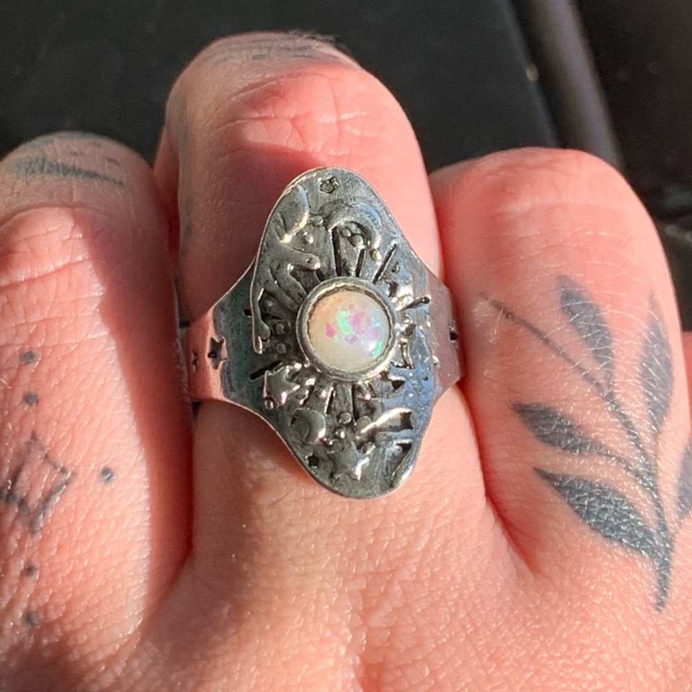 Whimigoth Carved Crystal Ball Hands Unique Dark Essence Magical Ring - Picture 4 of 10